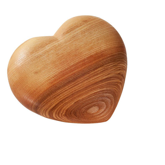 Cuore in legno 3D scolpito